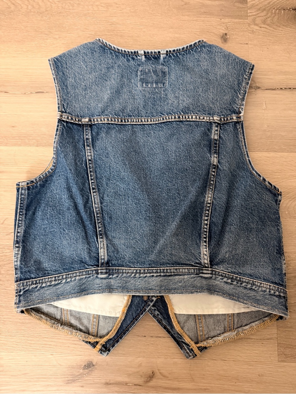 AE Denim Vest - Picture 2 of 2